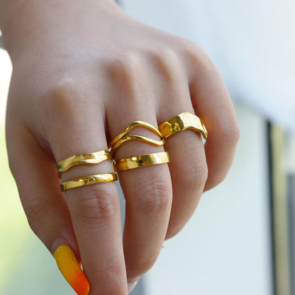 Leiannora | Love Ring 18K Guld