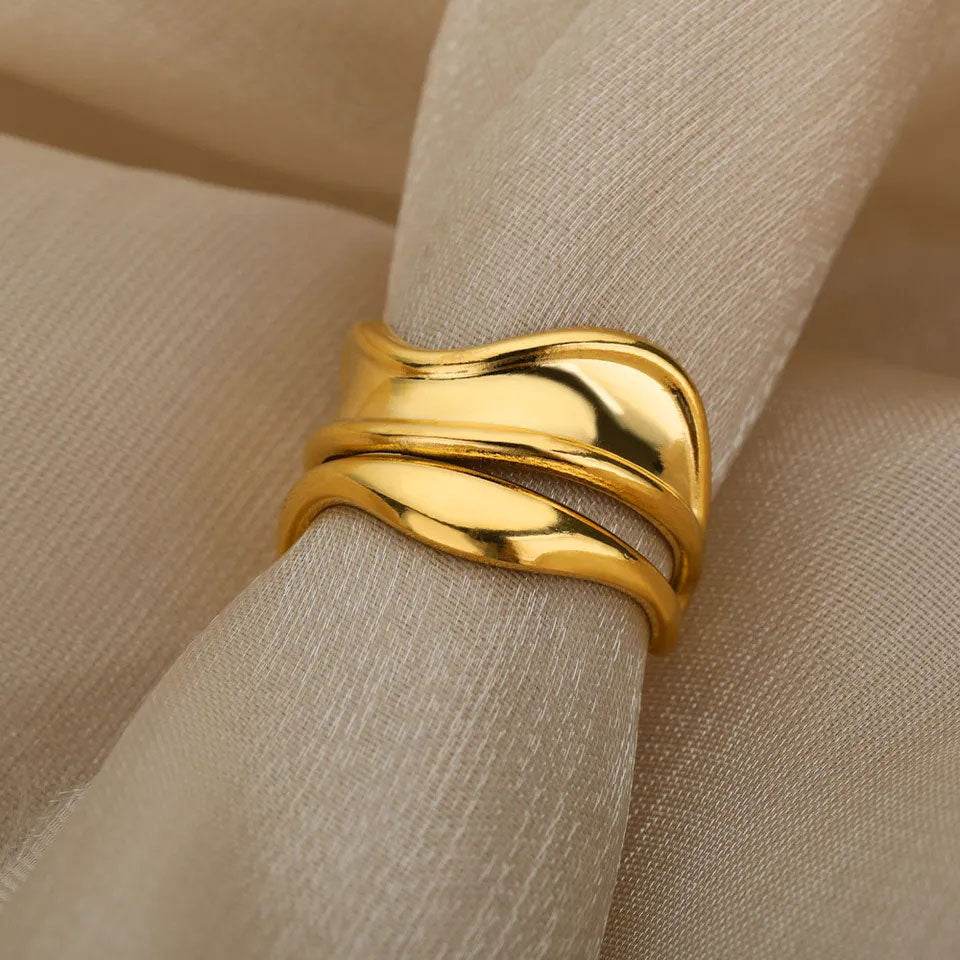 Almareine | Ring i 18K guld