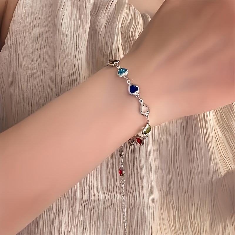 HEART-SHAPED GOLD BRACELET