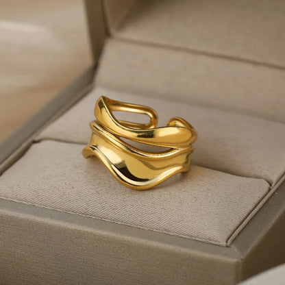 Almareine | Ring i 18K guld