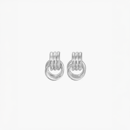 Lunisa | Mini Hoops with Timeless Style