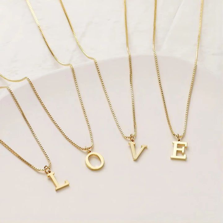 Enzhalynne | Colar com Iniciais em Ouro 18K