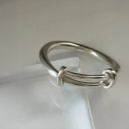 Auréna | Elegant og tidløs justerbar ring