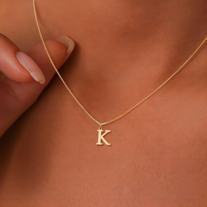 Enzhalynne | Colar com Iniciais em Ouro 18K