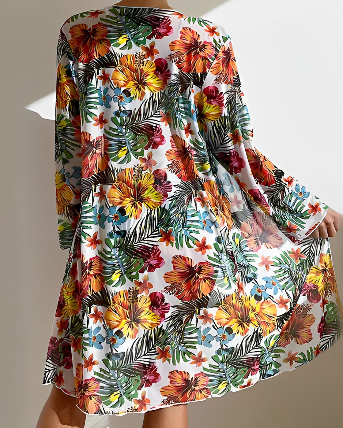 Flora | Bikini-Set mit tropischem Print und Überwurf