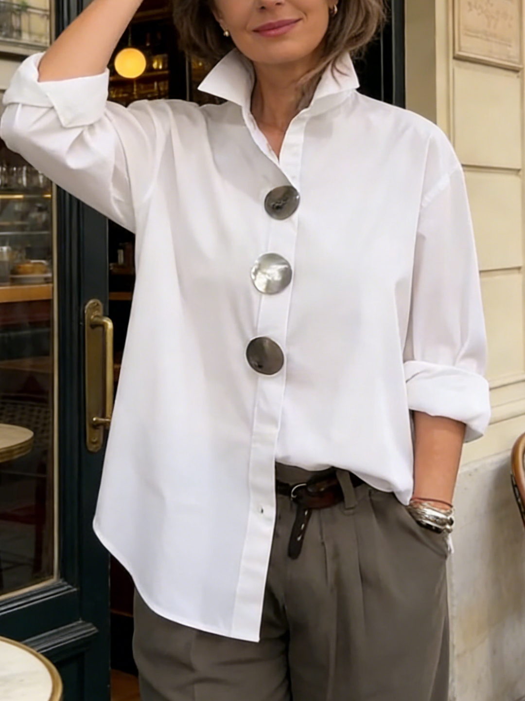 Rosaline | Blusa com Gola Padre e Botões em Destaque