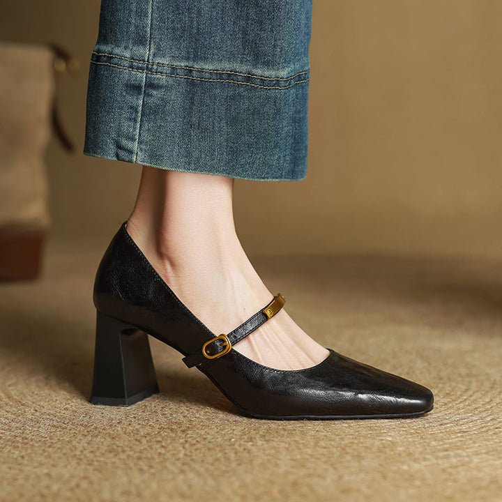 Pumps de Couro Marleon com Tira