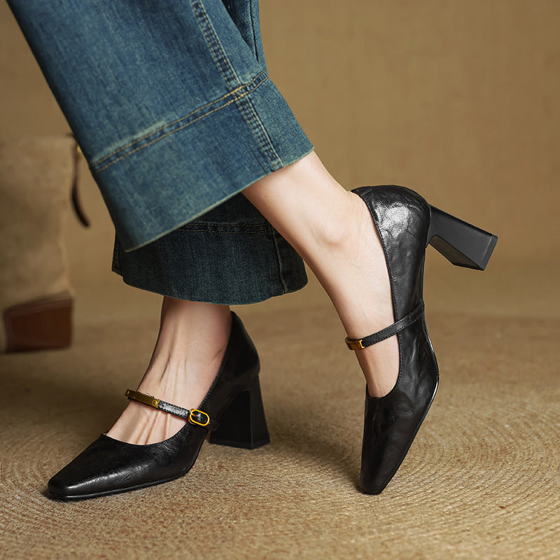 Pumps de Couro Marleon com Tira
