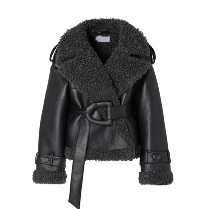 Eullie – Casaco de Shearling com Cinto e Elegância Atemporal