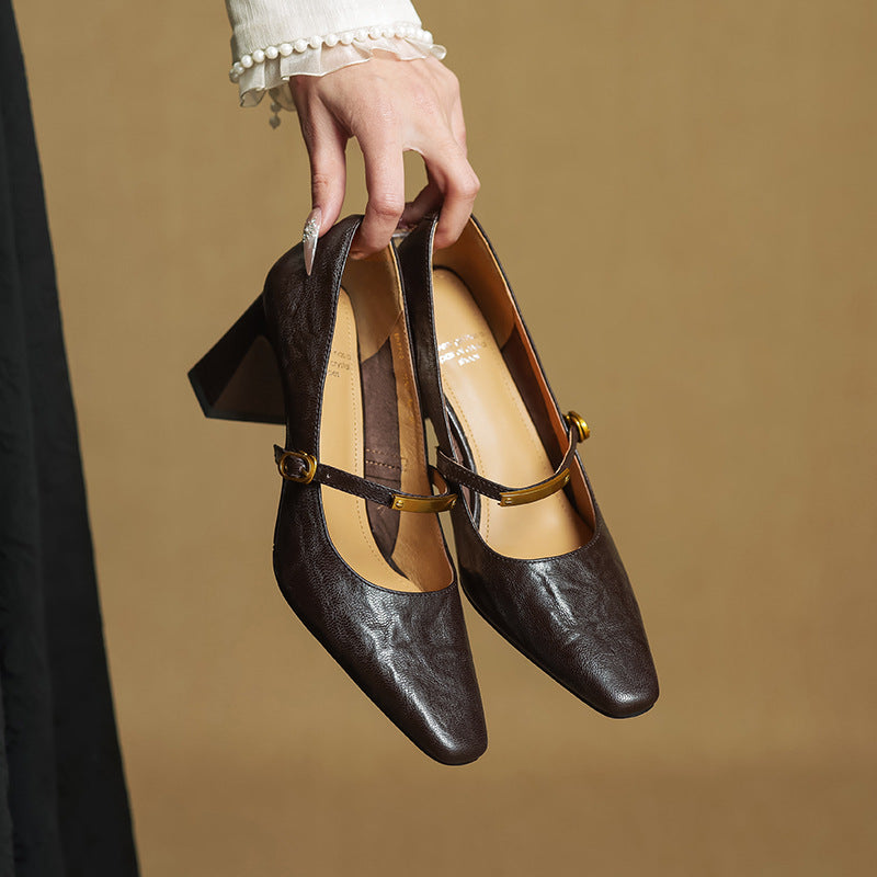 Pumps de Couro Marleon com Tira