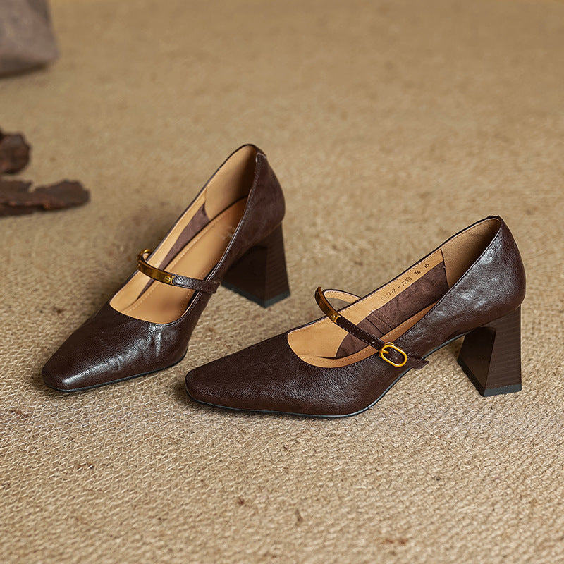 Pumps de Couro Marleon com Tira