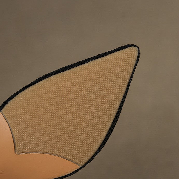 Saltos Slingback de Couro Céliane com Bico Fino