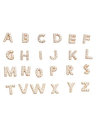 Mikhaela | Buchstaben-Ohrringe 18k Gold