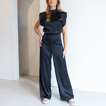 Catharina | Kvinders Jumpsuit – Luksus Satinlook, Ærmeløs, Vide Ben, Åben Ryg