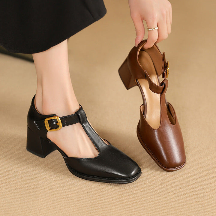 Pumps T-Strap de Couro Marcele