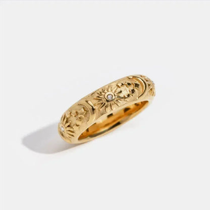 Stelléa | Design Dourado Celestial