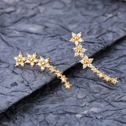 BRINCOS DOURADOS FLORAIS COM CRISTAIS RHINESTONE