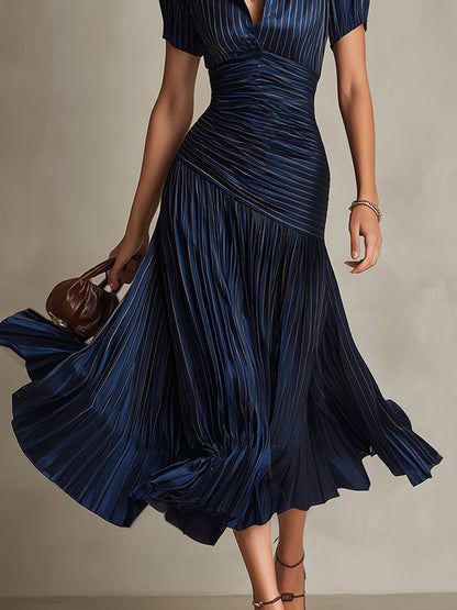 Vestido Midi Bodycon Plissado de Cetim Listrado Retrô