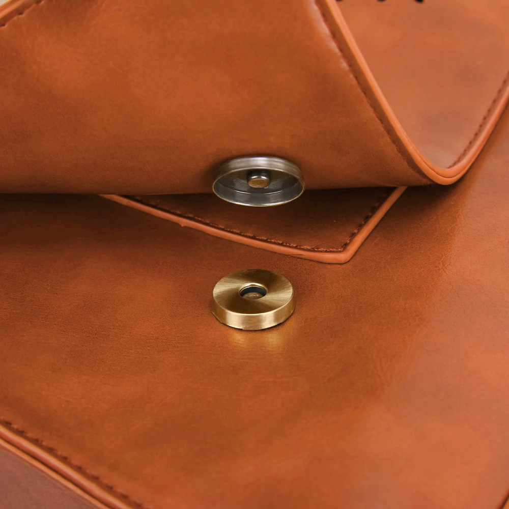 Monika's Elegant Bow Bag