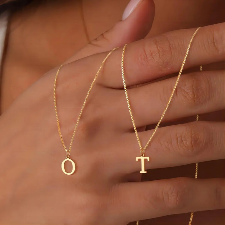 Enzhalynne | Colar com Iniciais em Ouro 18K