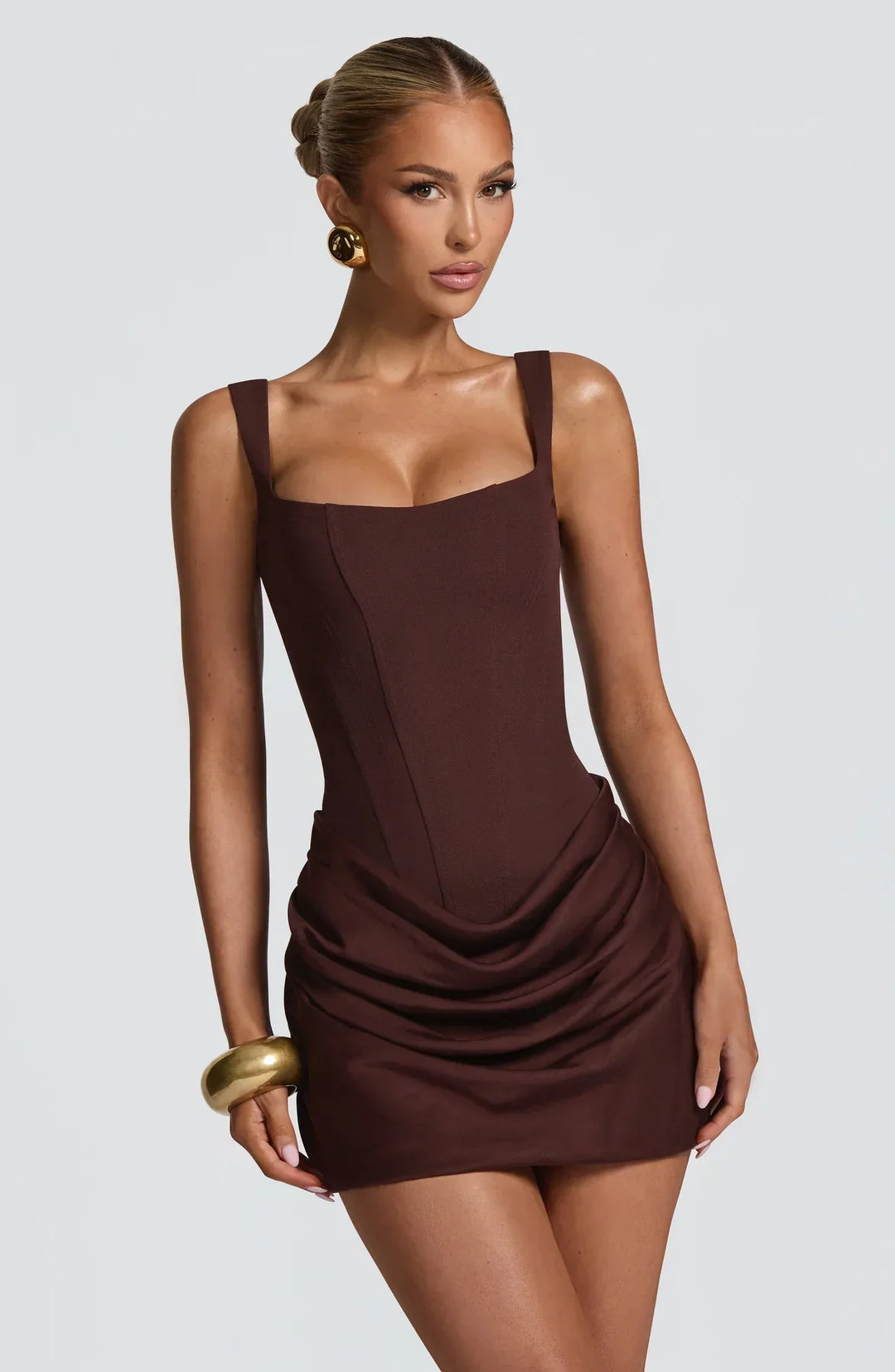 Vestido Mini Franzido com Decote Quadrado e Alças Largas