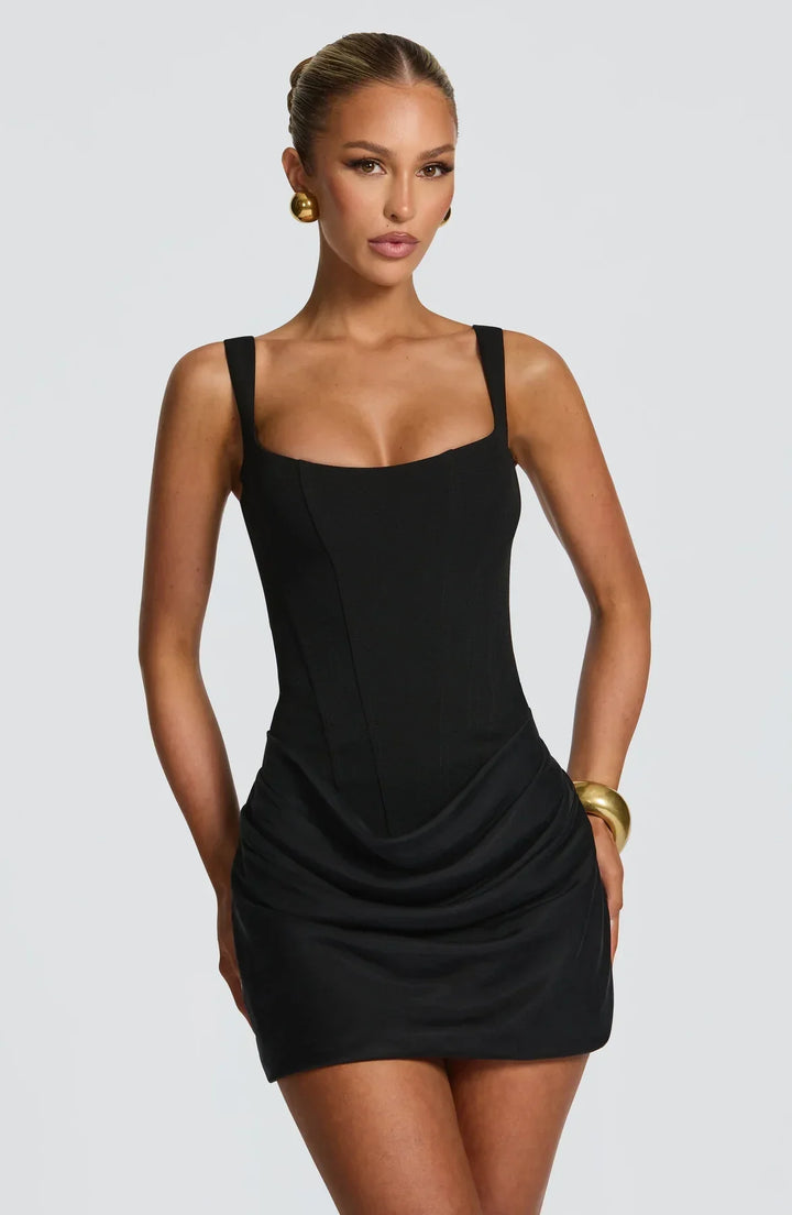 Vestido Mini Franzido com Decote Quadrado e Alças Largas