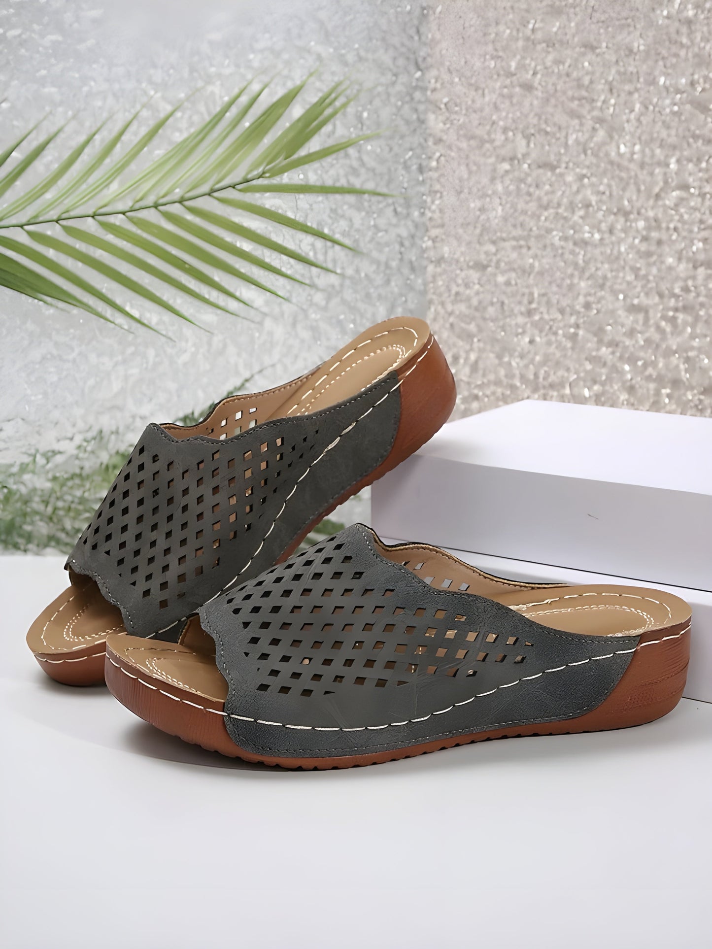 Elianna | Women's Slip-on Sandal
