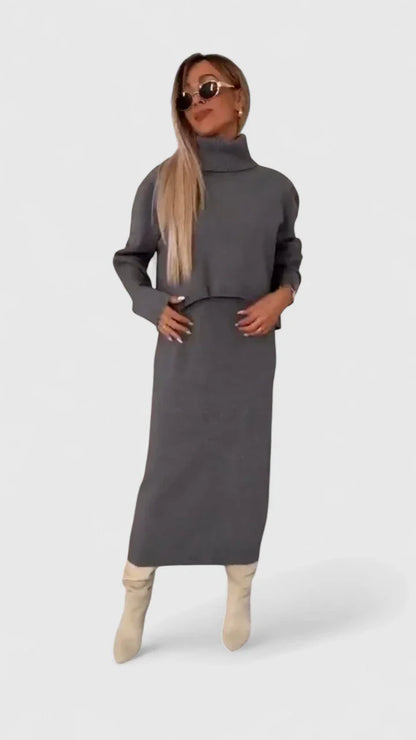 Chrystahl | Elegant kjole og rullekrave-sweater sæt