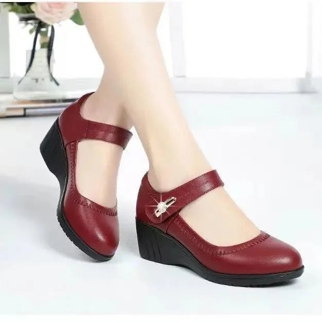 Lydia – Sapatos Elegantes de Conforto com Salto Médio