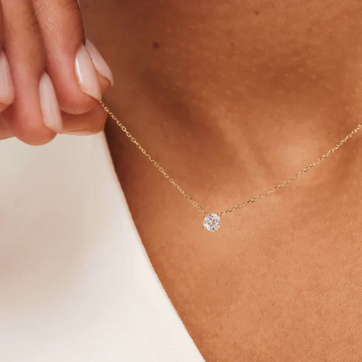 Ysavienna | Colar com Pedra de Moissanita em Ouro 14k