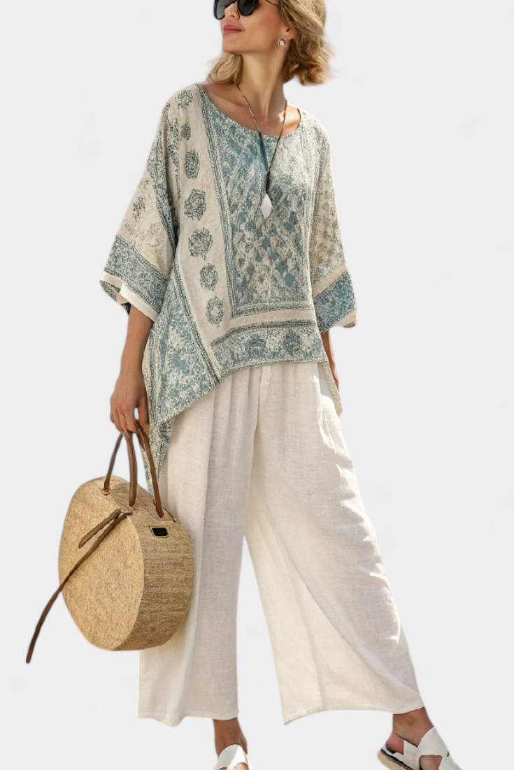 Quinley | Komfortabel Bluse med Print & Hvide Bukser med Vide Ben