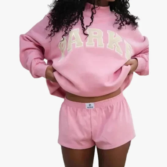 Moletom de tricô feminino com gola alta e letras estilo universitário